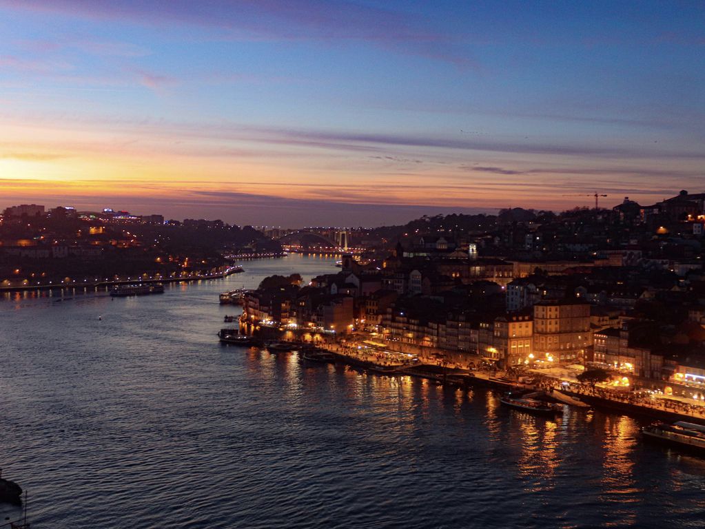 Porto Douro rivier by night